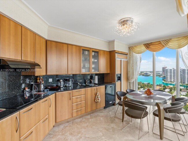 Building Photo - 19111 Collins Ave