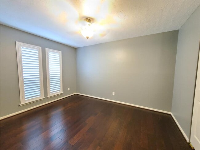 Building Photo - 12628 Pelican Blvd