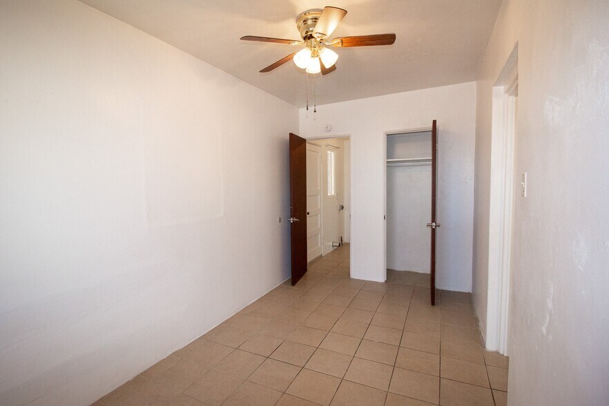 Building Photo - 3510 Porter Ave