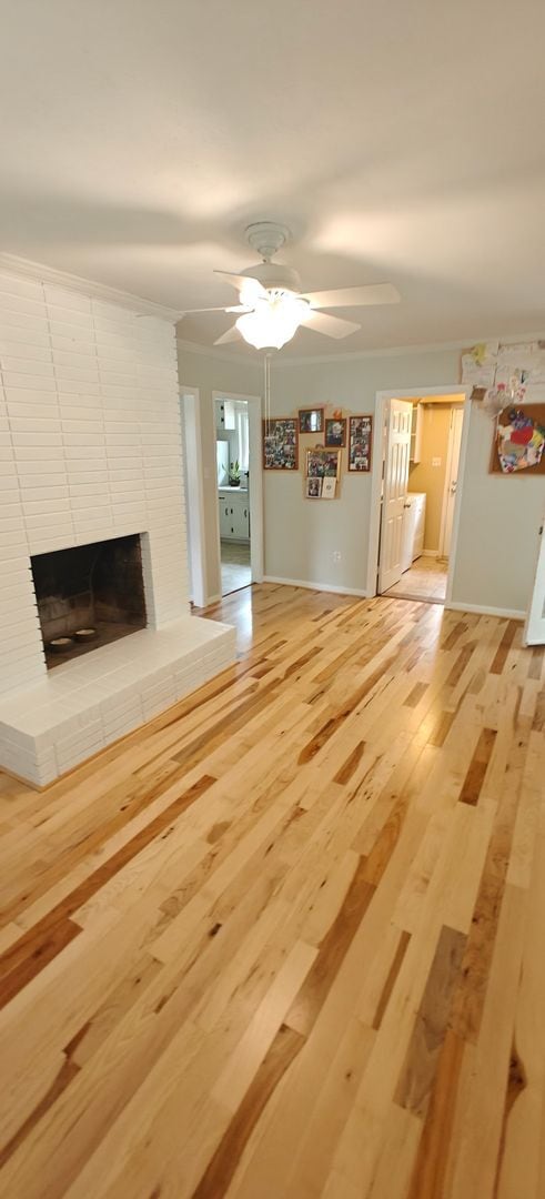 Building Photo - Walk to the river from this convenient rancher near Willow Oaks