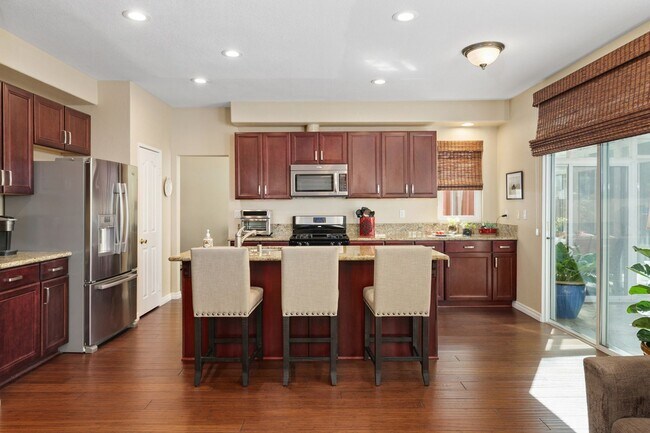 Building Photo - Meticulously Maintained Home in Temeku Hills, 4br/3ba, 3 Car Garage, 1981 sqft. + Enclosed Sunroo...