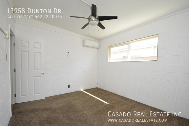 Building Photo - 13958 Dunton Dr