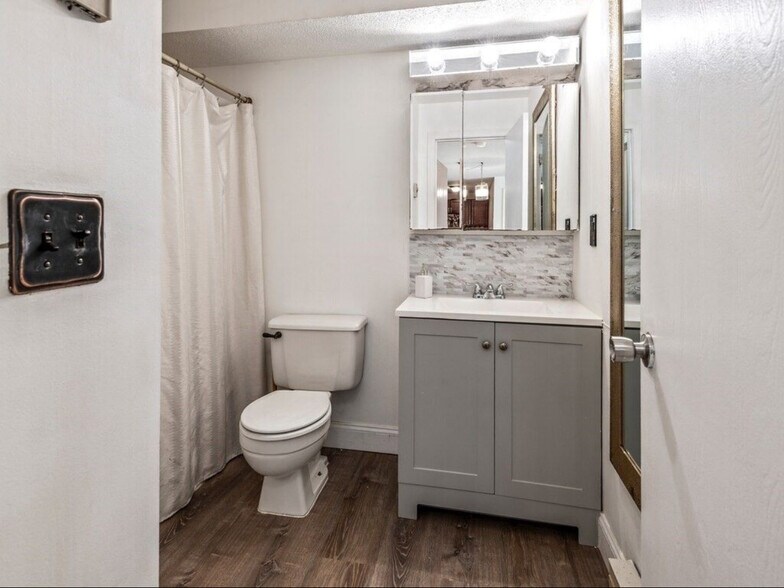 Building Photo - 80 Stanton St