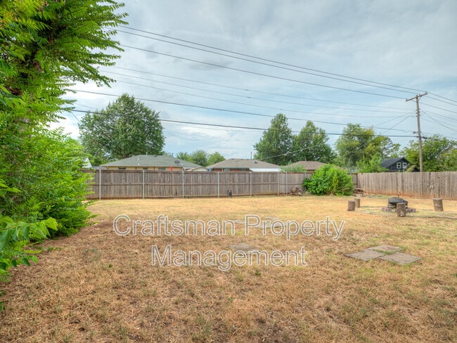 Building Photo - 1724 Churchill Way