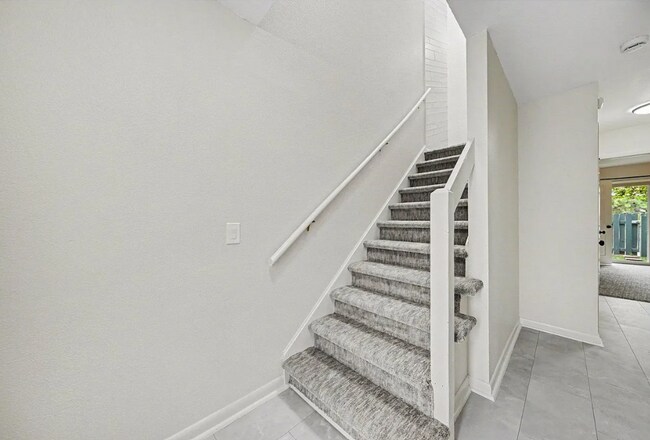 Building Photo - 514 Grand Estates Dr