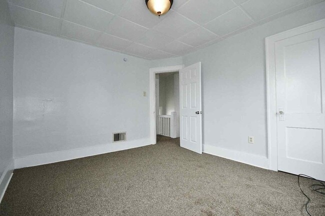 Building Photo - Charming 3-bedroom, 1-bathroom house locat...