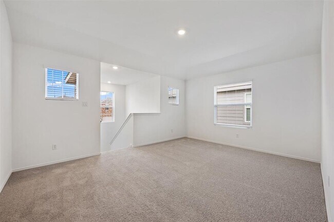 Building Photo - 954 Soapstone Pass