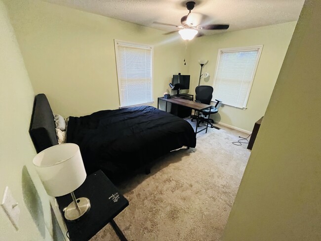 Building Photo - 27036 Fahleh Cove