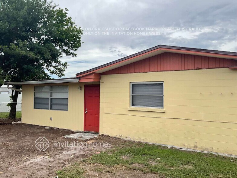 Building Photo - 3218 Oxford Dr W