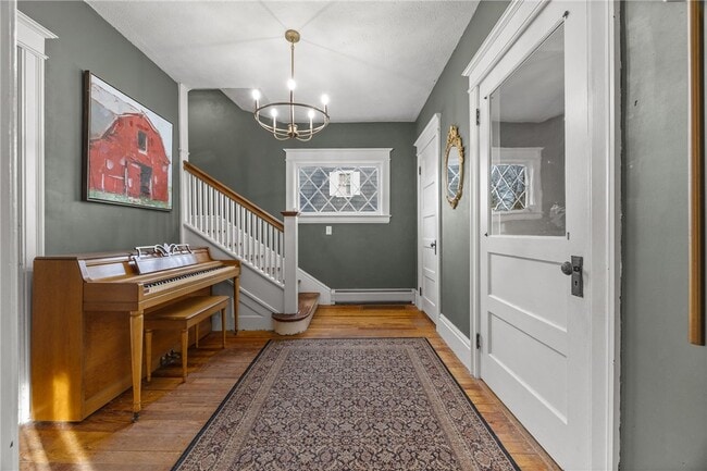 Building Photo - 373 Genesee St