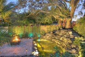 Building Photo - 600 NE 4th St