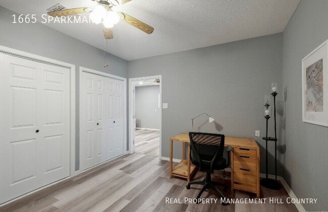 Building Photo - 1665 Sparkman Dr