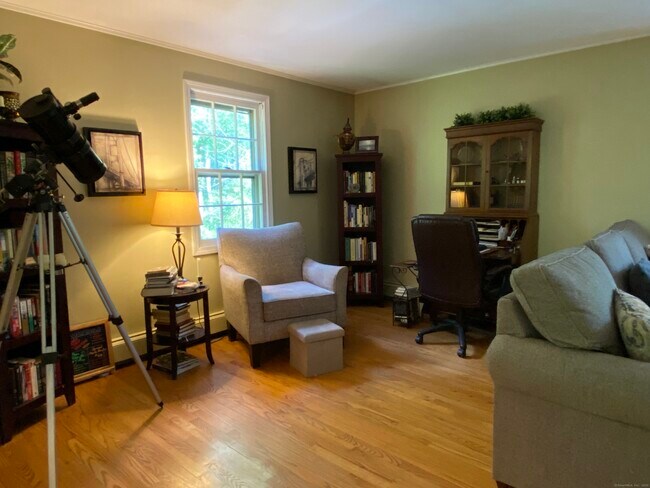 Building Photo - 25 Jade Tree Ln