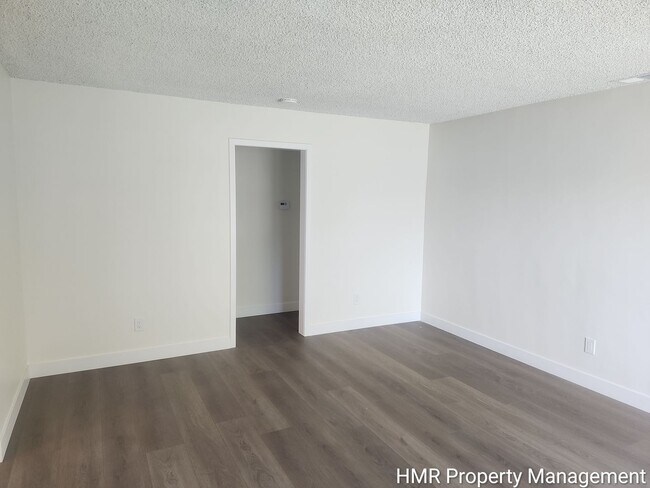 Building Photo - Beautifully Updated Single-Story Home