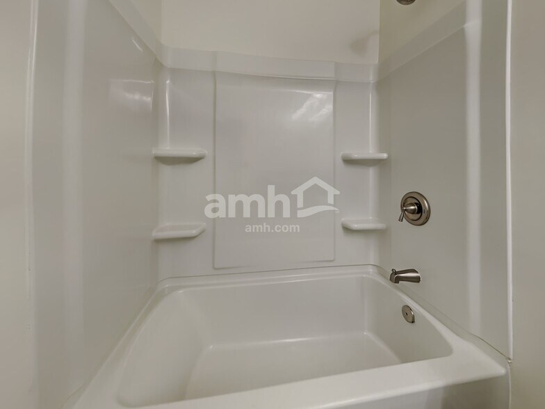 Building Photo - 2578 Cottonwood Dr