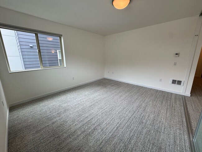Building Photo - 4222 Linden Ave N