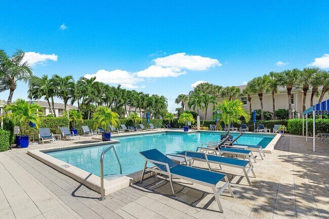 Building Photo - 5070 Lake Catalina Dr