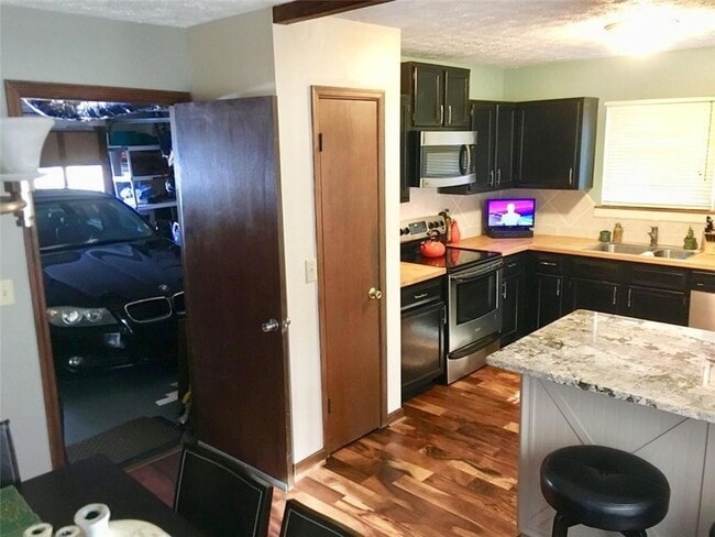 Building Photo - 1356 Bridgeson Ct