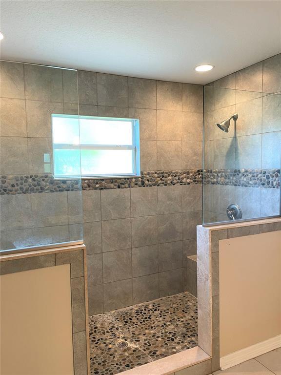 Building Photo - 7001 Cascade Ct