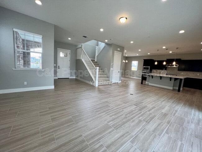 Building Photo - 476 Lassen Wy