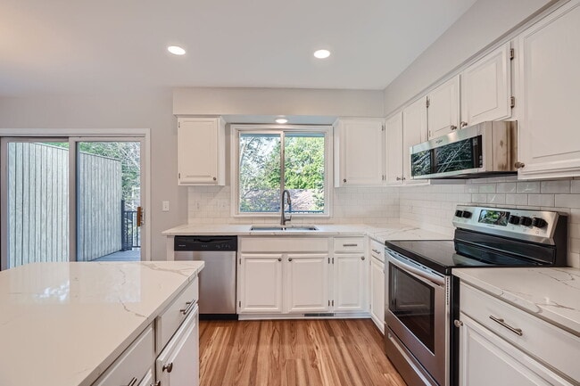 Primary Photo - 7290 Bagpipe Blvd