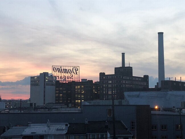 Building Photo - Modern Large and spacious house available in Locus Point