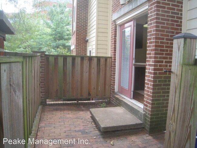 Building Photo - 2 br, 2 bath House - 4527 N. 11th Street