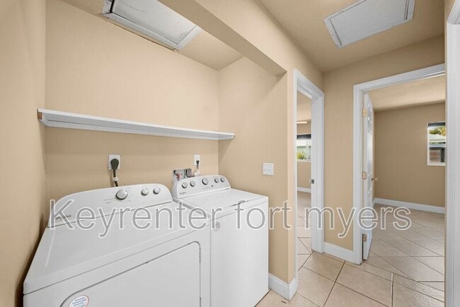 Building Photo - 13405 Pine Needle Ln