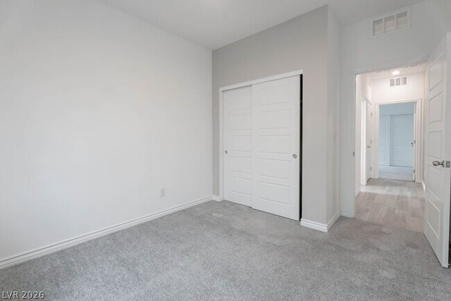 Building Photo - 8243 Vino Merlot Ave