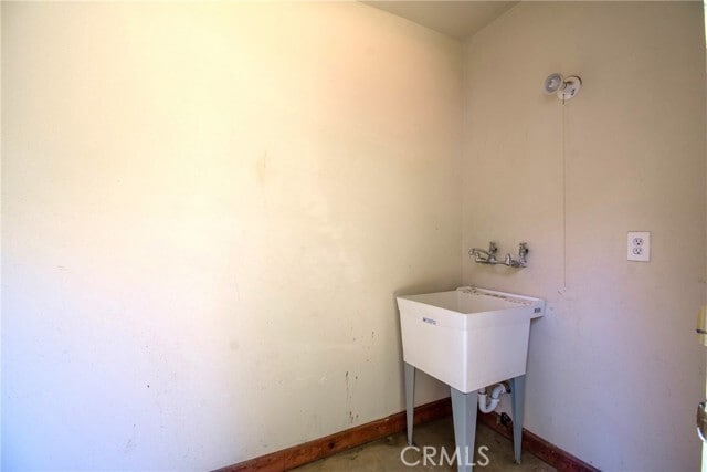 Building Photo - 7457 Mt Vernon St