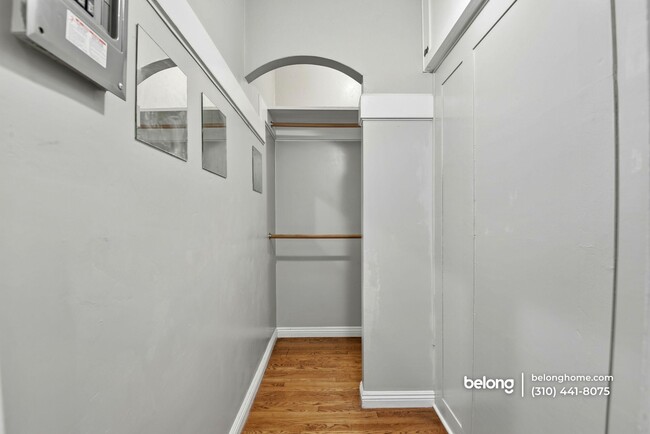 Building Photo - 2121 James M Wood Blvd