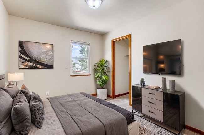 Building Photo - 1036 Tierra Ln