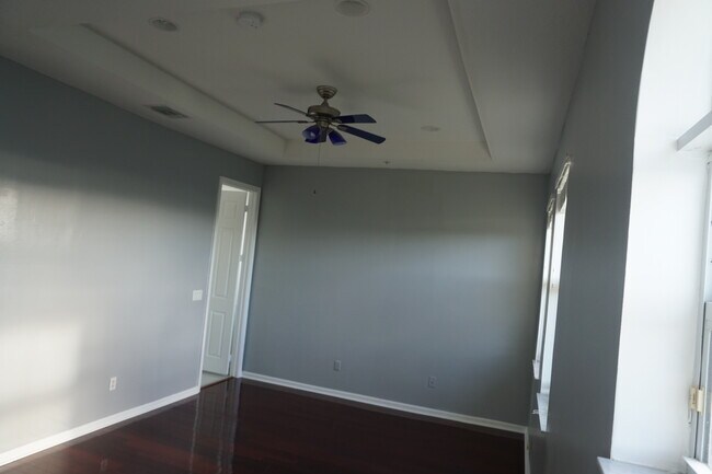 Building Photo - 3919 Passion Flower Rd