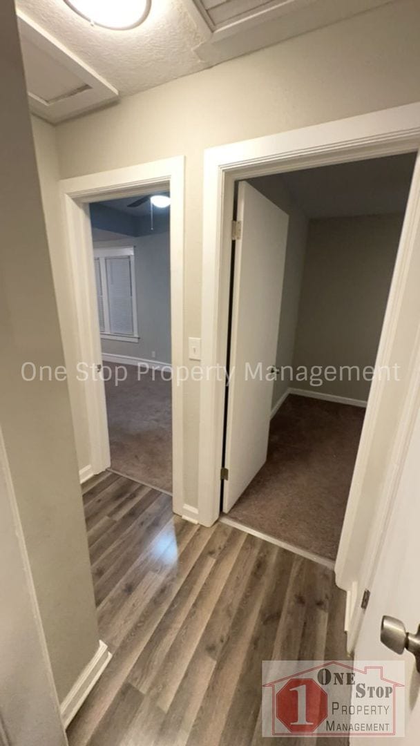 Building Photo - Beautiful 3 Bedroom 2 Bathroom in Independ...