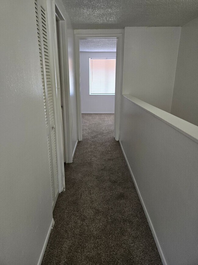 Building Photo - 5508 Pokeweed Ct