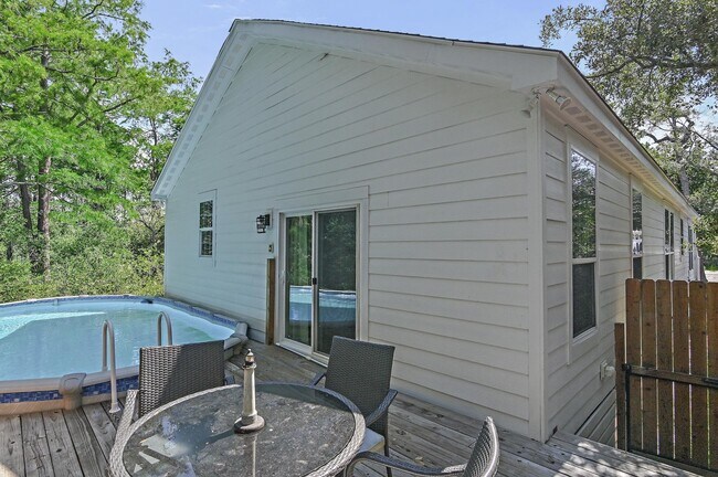 Building Photo - 389 San Juan Ave