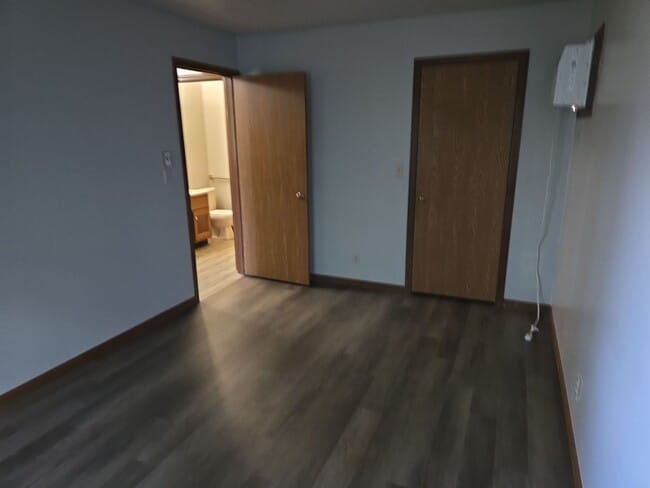 Building Photo - Welcome Home to Lagrange Living