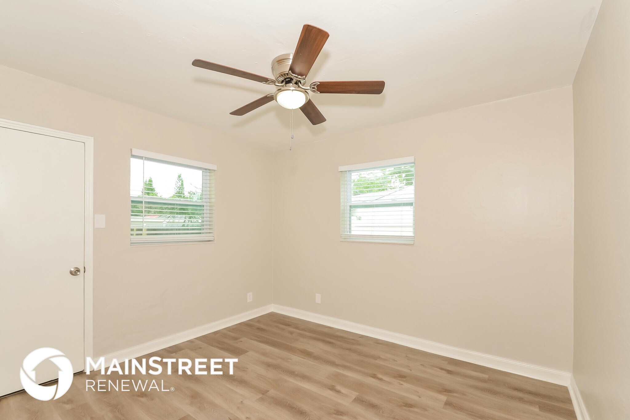 Building Photo - 2300 23rd Ave W