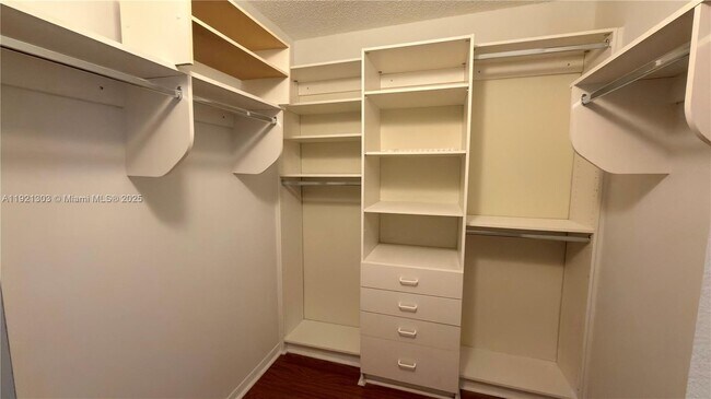 Building Photo - 10099 NW 43rd Terrace