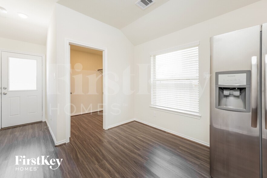 Building Photo - 23735 Woodgreen Terrace Dr