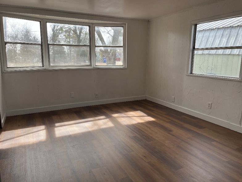 Building Photo - 5414 Cr 2526