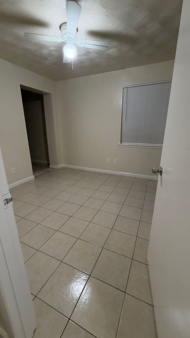 Building Photo - Beautiful 3 Bedroom in Mesquite!