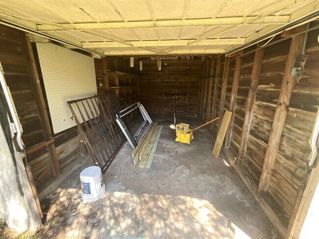 Building Photo - 354 Fredrica Ave