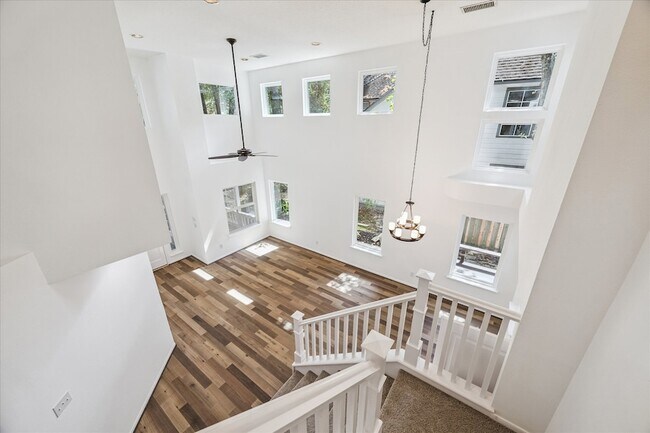 Building Photo - 174 W Greywing Cir