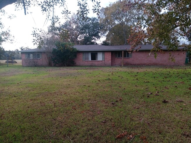 Building Photo - 3702 Cedar Rapids Pkwy