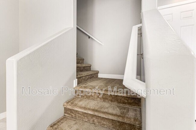 Building Photo - 4046 S 58th Ln
