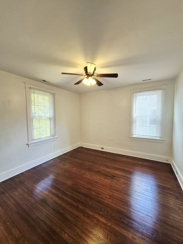 Building Photo - 2723 Fendall Ave