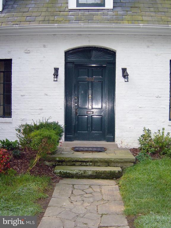 Building Photo - 4602 De Russey Pkwy