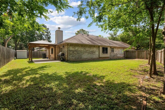 Building Photo - 16138 Cypress Trace Dr