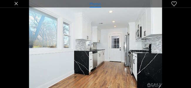 Building Photo - 24 Prescott St